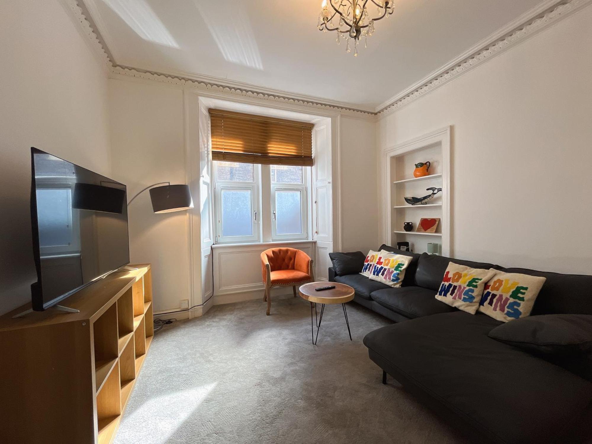 Lovely Two Bedrooms, Edinburgh